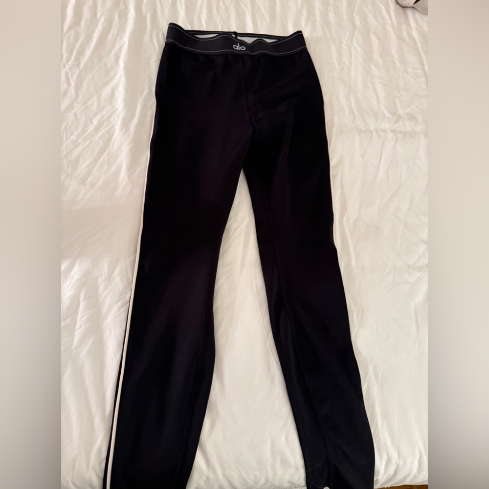 ALO Yoga Black Leggings with White Trim